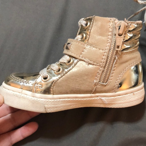 Girls GORGEOUS Gold Hi-top Sneakers - Picture 3 of 7